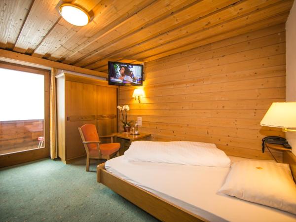 Hotel Cresta : photo 2 de la chambre petite chambre simple Économique