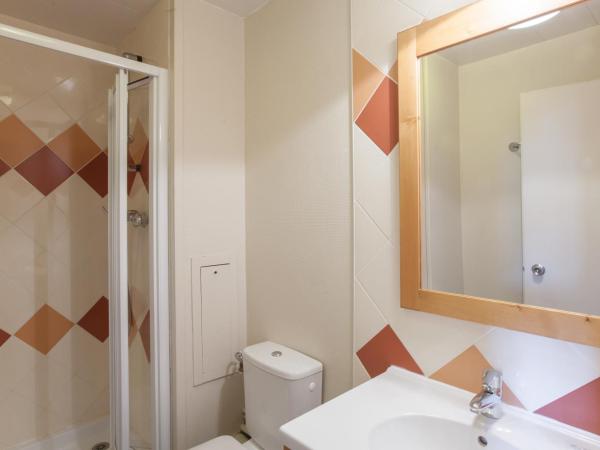 Résidence Pierre & Vacances Les Combes : photo 5 de la chambre studio