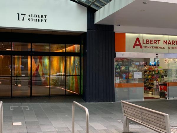 Garden Hostel : photo 8 de la chambre chambre double ou lits jumeaux - vue sur ville