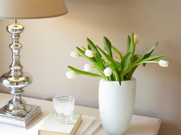 Mon Repos Palace - Adults Only : photo 3 de la chambre chambre double ou lits jumeaux avec balcon - vue sur ville