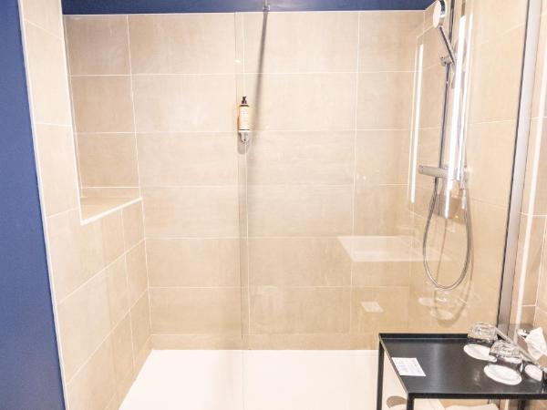 Hôtel Mercure Rochefort La Corderie Royale : photo 8 de la chambre chambre lit king-size standard