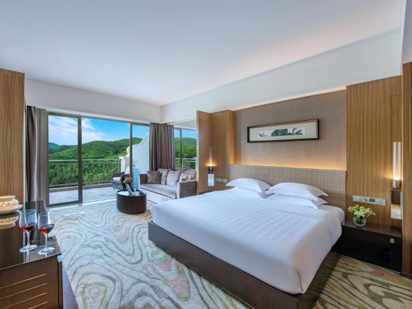 Mission Hills Hotel Resorts Dongguan : photo 1 de la chambre grande premiere room (mountain view)