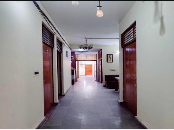 Hotel TSR By WB Inn : photo 4 de la chambre chambre double deluxe