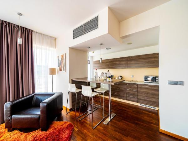 Maximus Resort : photo 3 de la chambre chambre quadruple avec terrasse