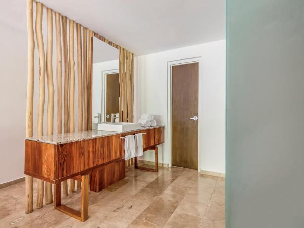 The Explorean Cozumel All Inclusive : photo 3 de la chambre chambre lit king-size casita