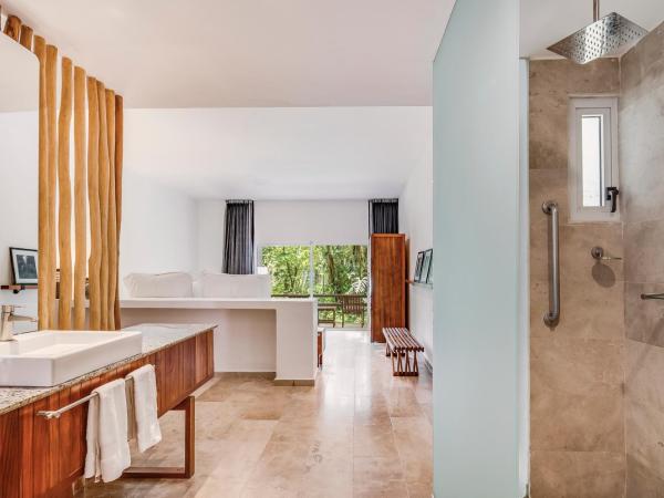 The Explorean Cozumel All Inclusive : photo 4 de la chambre chambre lit king-size casita