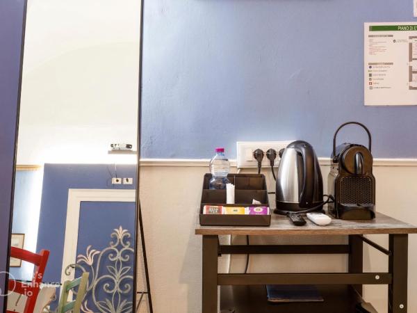 Let's B&B : photo 7 de la chambre chambre triple avec salle de bains privative