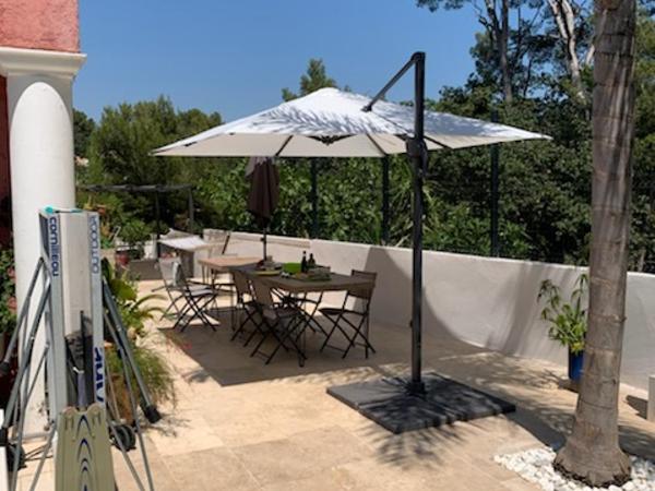 Bois Joli : photo 2 de la chambre chambre double avec salle de bains privative