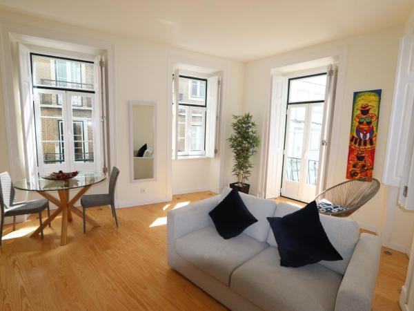 Flores Guest House : photo 2 de la chambre appartement supérieur