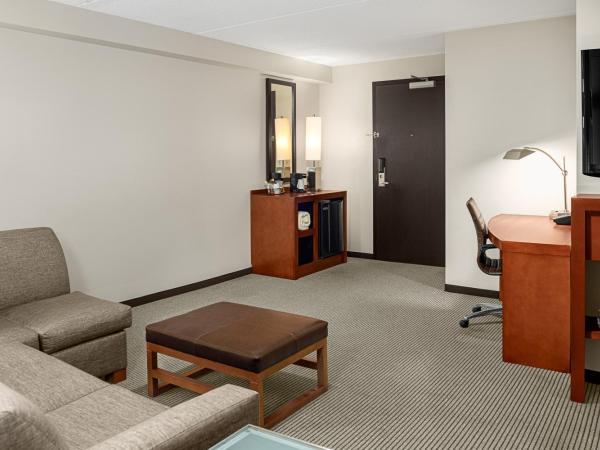 Hyatt Place Pittsburgh North Shore : photo 2 de la chambre specialty corner king room with sofa bed