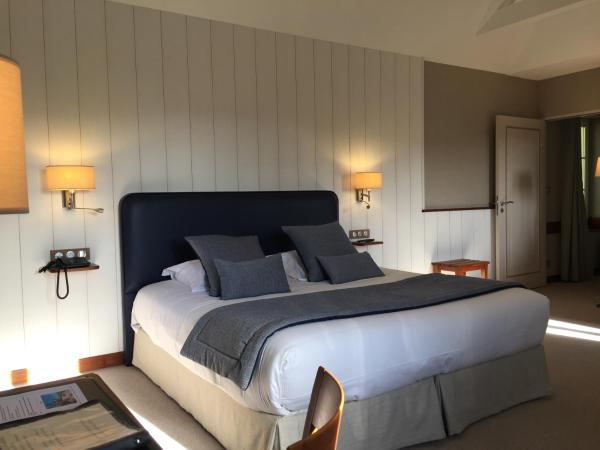 Dormy House : photo 3 de la chambre chambre villa en annexe - vue sur village