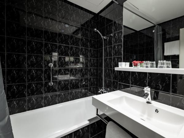 Expo Hotel : photo 7 de la chambre chambre double ou lits jumeaux standard avec lit d'appoint