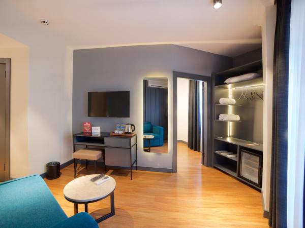 Barin Hotel : photo 3 de la chambre suite avec balcon