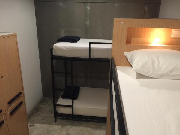 The Frame Guesthouse : photo 3 de la chambre lit dans dortoir pour femmes de 4 lits