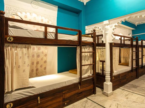 Hostel Mantra : photo 2 de la chambre lit dans dortoir mixte de 10 lits