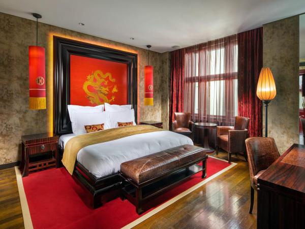Buddha-Bar Hotel Prague : photo 2 de la chambre chambre double premier de luxe (2 adultes)