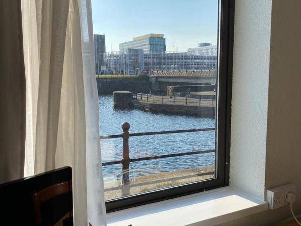 Campanile Liverpool : photo 1 de la chambre chambre double - côté quai