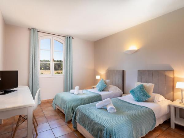 Hôtel La Bastide Saint Martin : photo 2 de la chambre chambre lits jumeaux supérieure