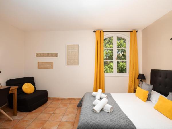 Hôtel La Bastide Saint Martin : photo 2 de la chambre chambre double supérieure