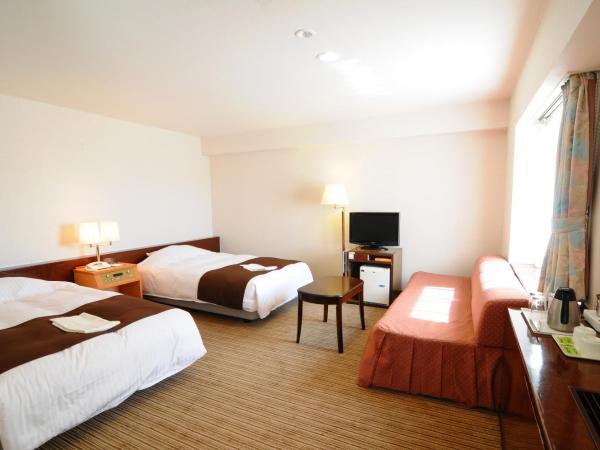 Niigata Toei Hotel : photo 1 de la chambre chambre lits jumeaux de luxe - fumeurs