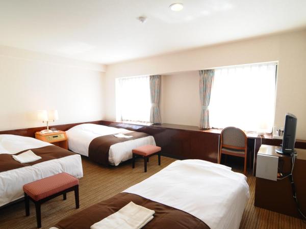Niigata Toei Hotel : photo 1 de la chambre chambre triple - non-fumeurs