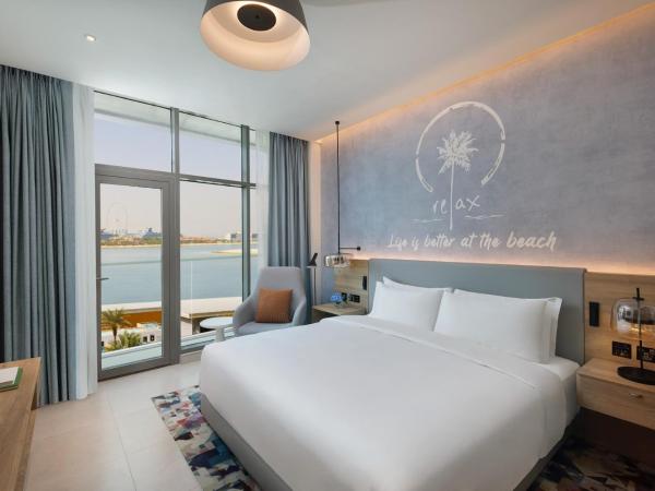 NH Collection Dubai The Palm : photo 3 de la chambre suite club 1 chambre - vue sur mer