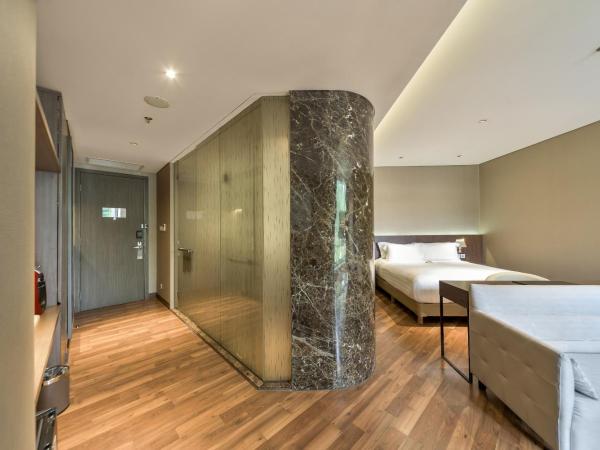 Ashley Wahid Hasyim Jakarta : photo 2 de la chambre chambre lit queen-size - ashley