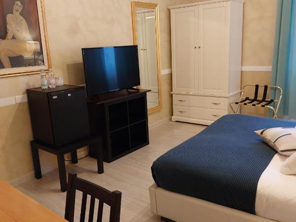 Lady Verona Residence : photo 5 de la chambre chambre double supérieure - vue sur rivière