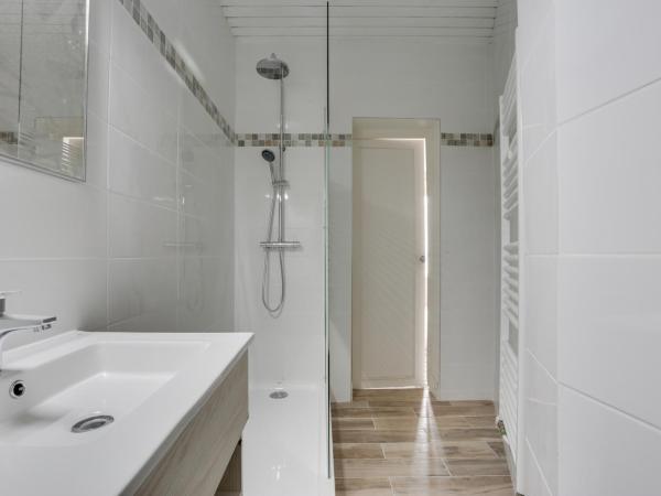 Hôtel De France : photo 1 de la chambre chambre lits jumeaux prestige