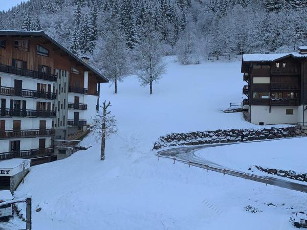 Hotel Le Concorde : photo 3 de la chambre chambre familiale - vue sur montagne