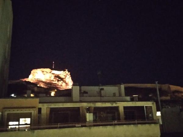 LOVE ALICANTE : photo 5 de la chambre chambre double avec salle de bains commune