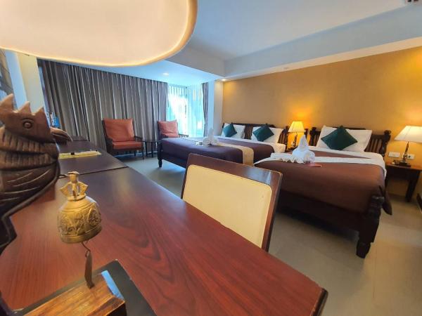 Goldenbell Hotel Chiangmai : photo 6 de la chambre chambre triple deluxe