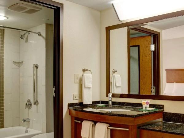 Sonesta Select Austin North Central : photo 7 de la chambre chambre lit king-size avec canapé-lit - Étage supérieur