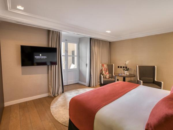 InterContinental Marseille - Hotel Dieu by IHG : photo 1 de la chambre chambre lit king-size premium avec terrasse - vue sur Église
