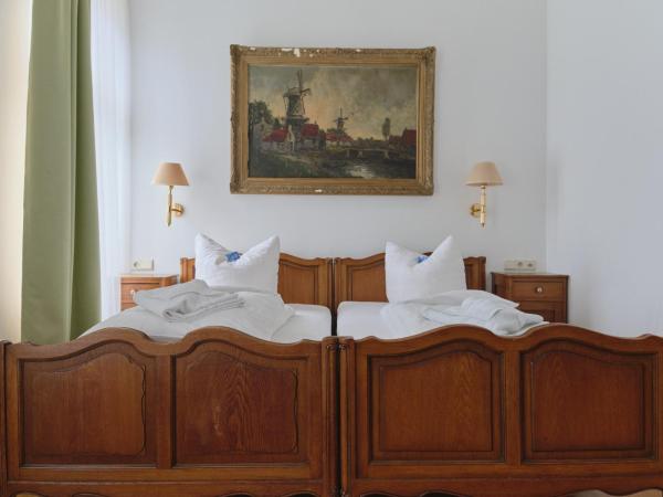 Jahrhunderthotel Leipzig : photo 7 de la chambre chambre triple