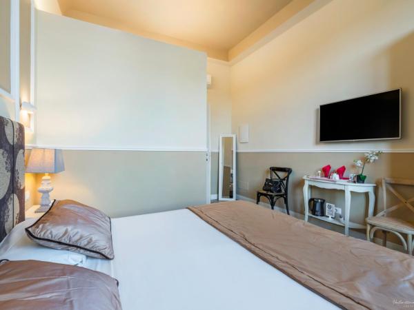 B&B Le Stanze del Duomo : photo 8 de la chambre chambre double supérieure