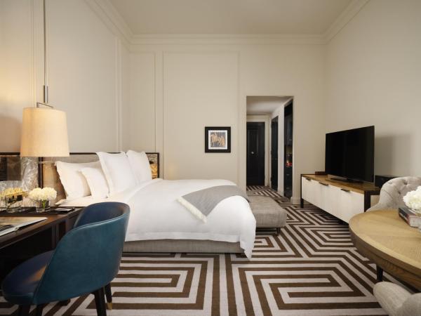 Rosewood London : photo 1 de la chambre grande chambre excutive lit king-size