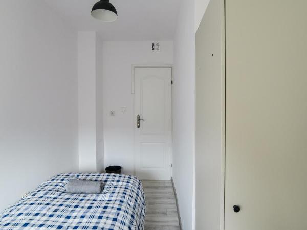 LoftMe Houses Hostel : photo 7 de la chambre chambre simple avec salle de bains commune