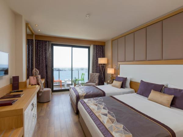 Sirius Deluxe Hotel : photo 1 de la chambre chambre double ou lits jumeaux - vue sur mer