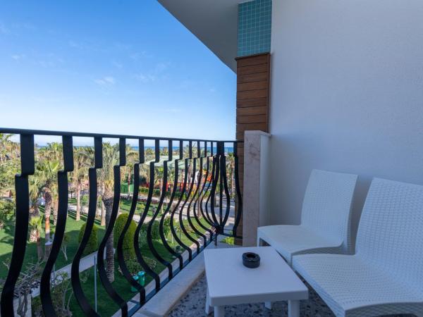 Belek Beach Resort Hotel : photo 3 de la chambre grande chambre double