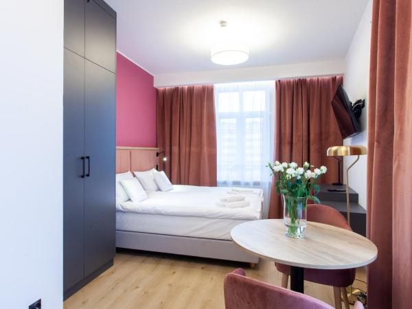 SQUARE APARTMENTS GDYNIA : photo 1 de la chambre chambre lit king-size supérieure