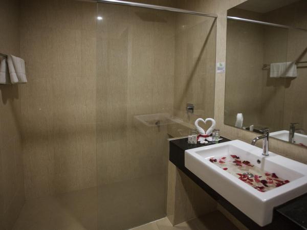 Cathayana Hotel Kuantan : photo 4 de la chambre chambre familiale