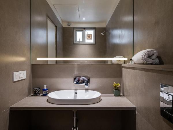 C'est La Vie Boutique Apartments by Le Pension Stays : photo 9 de la chambre appartement 3 chambres