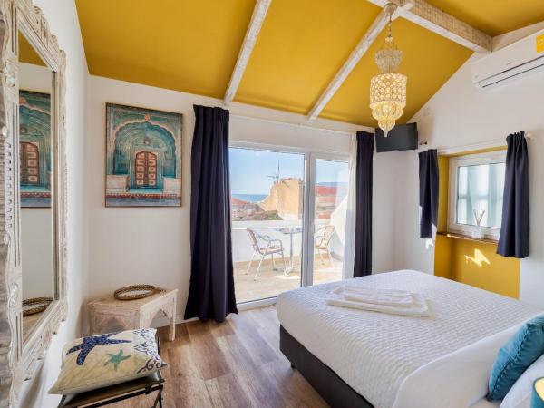 Marina Blue - Apartments & Suites : photo 1 de la chambre chambre double avec terrasse