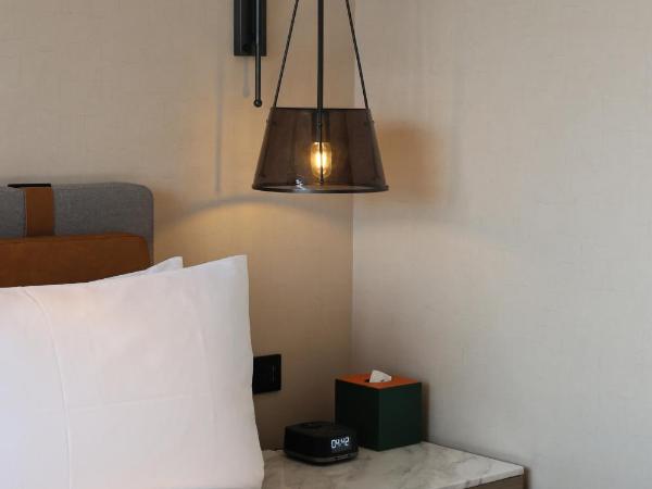 Four Points by Sheraton Shenzhen Bao'an : photo 2 de la chambre chambre lit king-size deluxe - vue sur ville