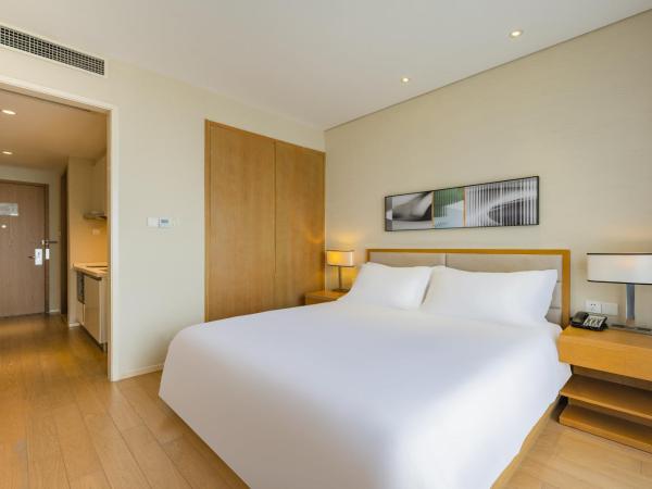 Holiday Inn & Suites Suzhou Yangcheng Lake, an IHG Hotel : photo 7 de la chambre chambre lit king-size standard