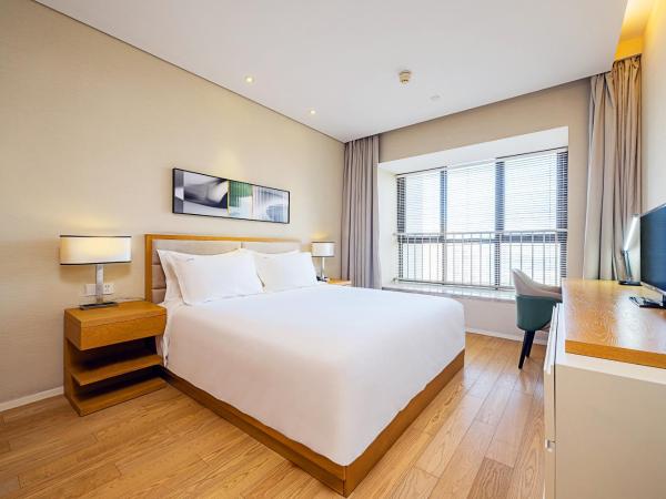 Holiday Inn & Suites Suzhou Yangcheng Lake, an IHG Hotel : photo 4 de la chambre suite 1 chambre avec 2 lits - non-fumeurs