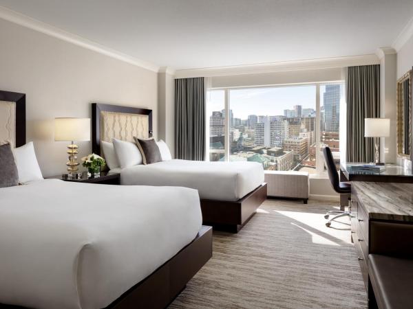 Fairmont Waterfront : photo 4 de la chambre chambre lit queen-size deluxe - vue sur ville