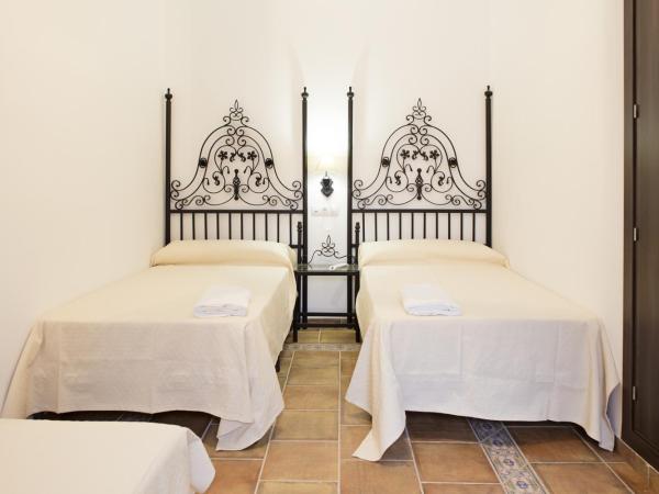 Hostal Palacio del Corregidor : photo 3 de la chambre chambre triple