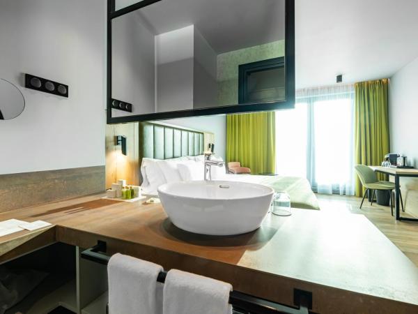 Barceló Budapest : photo 5 de la chambre chambre lit king-size deluxe avec vue